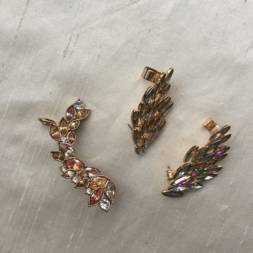 Set of ear cuff earrings